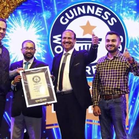 ഗിന്നസ് വേൾഡ് റെക്കോർഡിൽ ഇടം നേടി എൽഐസി; 24 മണിക്കൂറിനുള്ളിൽ വിറ്റുപോയത് 5,88,107 ഇൻഷുറൻസ് പോളിസികൾ